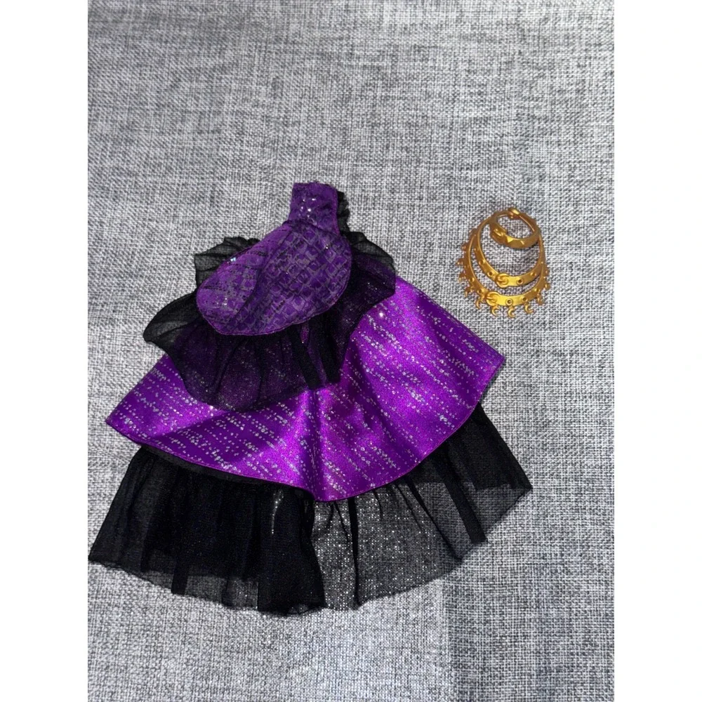 Ever After High Raven Dress and Clawdeen Gold Belts Replacements clothes outfit